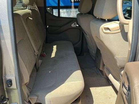 Used 2005 Nissan Frontier LE w/ (J01) Sunroof Pkg RWD image 18