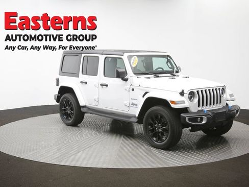 Used 2023 Jeep Wrangler Unlimited Sahara AWD/4WD image 53