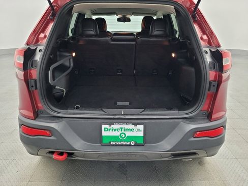 Used 2017 Jeep Cherokee Trailhawk image 29