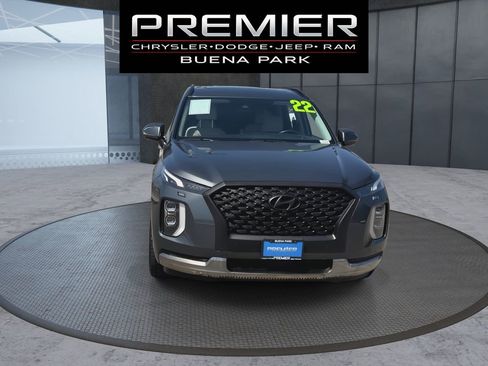 Used 2022 Hyundai Palisade Calligraphy w/ Winter Package FWD image 3
