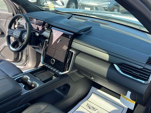 New 2025 GMC Acadia Elevation w/ Elevation Premium Package image 15