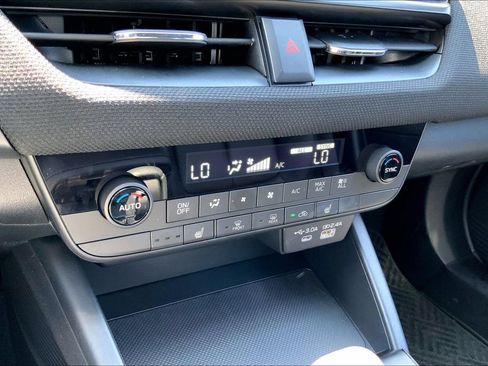 Certified 2026 Subaru Outback Premium AWD/4WD image 15