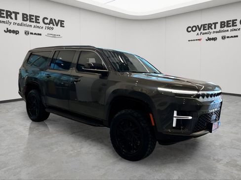 New 2026 Jeep Grand Wagoneer L image 1