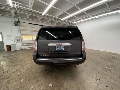 Used 2016 GMC Yukon XL Denali w/ Enhanced Security Package image 5