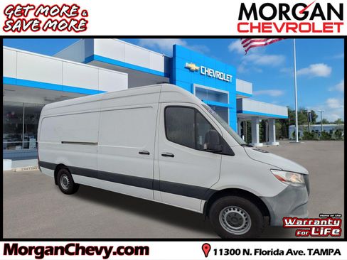 Used 2022 Mercedes-Benz Sprinter 2500 image 1