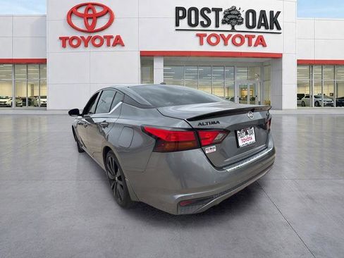 Used 2022 Nissan Altima 2.5 SR w/ Midnight Edition Package image 8