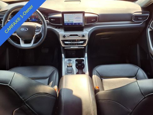 Used 2023 Ford Explorer XLT w/ Equipment Group 202A AWD/4WD image 13