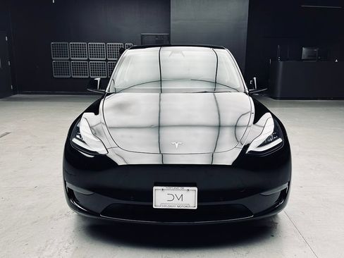 Used 2021 Tesla Model Y Long Range AWD/4WD image 11