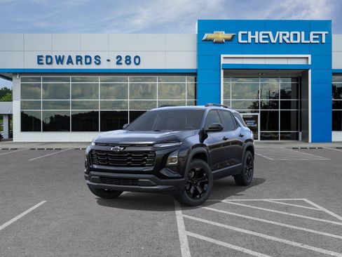 New 2026 Chevrolet Equinox LT w/ Convenience Package II FWD image 8