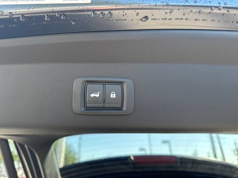 New 2026 Nissan Rogue SL AWD/4WD image 30