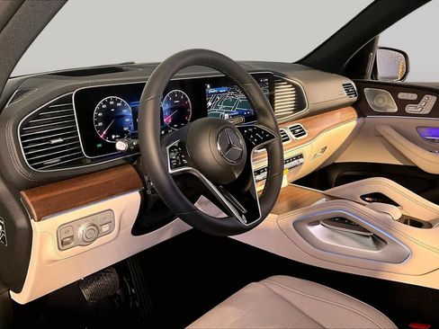 New 2026 Mercedes-Benz GLE 450 4MATIC image 9