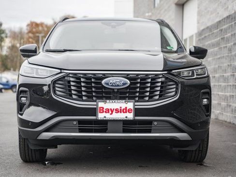 New 2026 Ford Escape SE w/ PHEV Premium Package FWD image 3