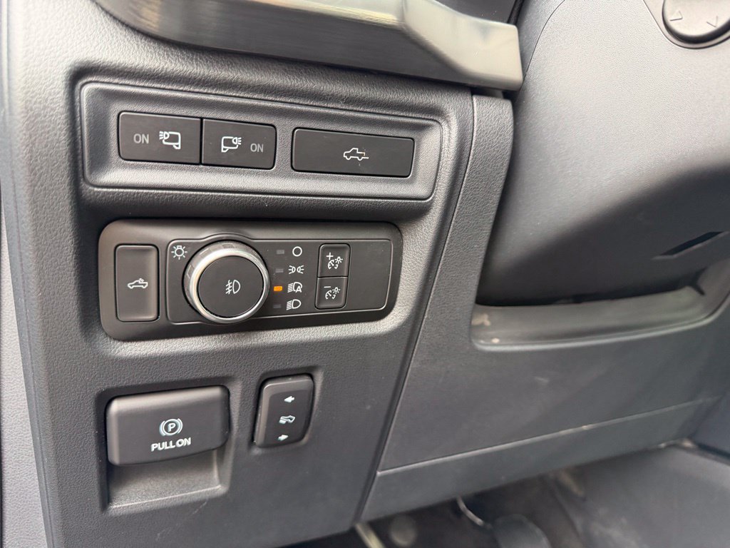 Used 2021 Ford F150 Lariat w/ Equipment Group 502A High AWD/4WD image 40