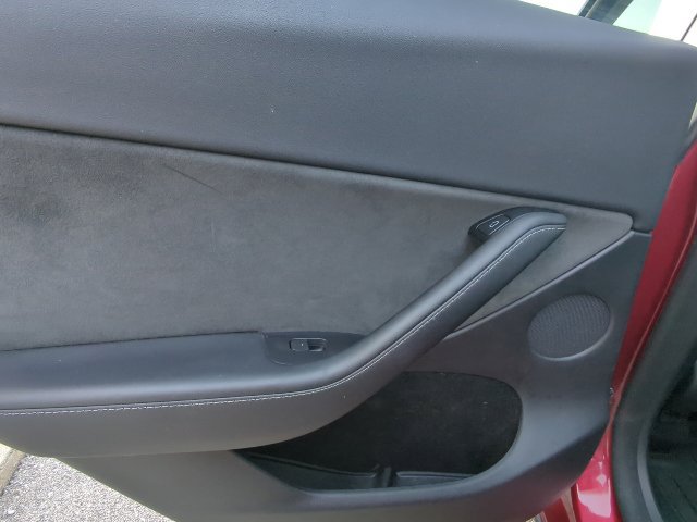 Used 2024 Tesla Model Y Long Range RWD image 23