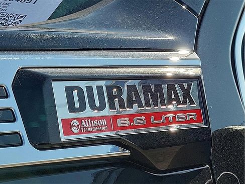 New 2026 GMC Sierra 2500 Denali w/ Denali Reserve Package image 9