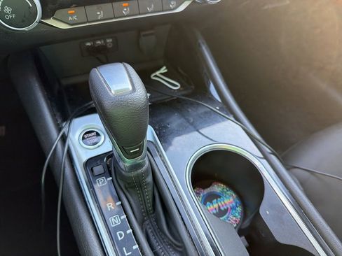 Used 2024 Nissan Altima 2.5 SV image 24