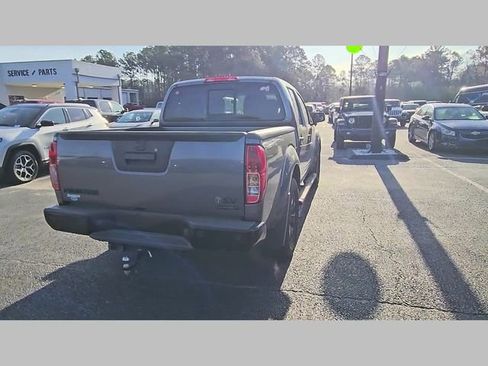 Used 2020 Nissan Frontier SV w/ Midnight Edition Floor Mats image 31