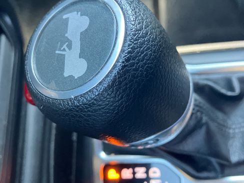 Used 2021 Jeep Wrangler Unlimited Sport AWD/4WD image 31