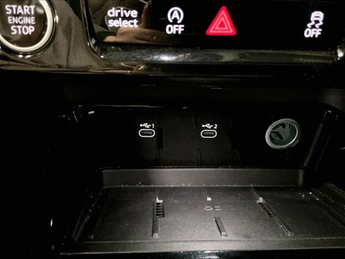 Used 2025 Audi Q5 Premium Plus w/ Premium Plus image 34