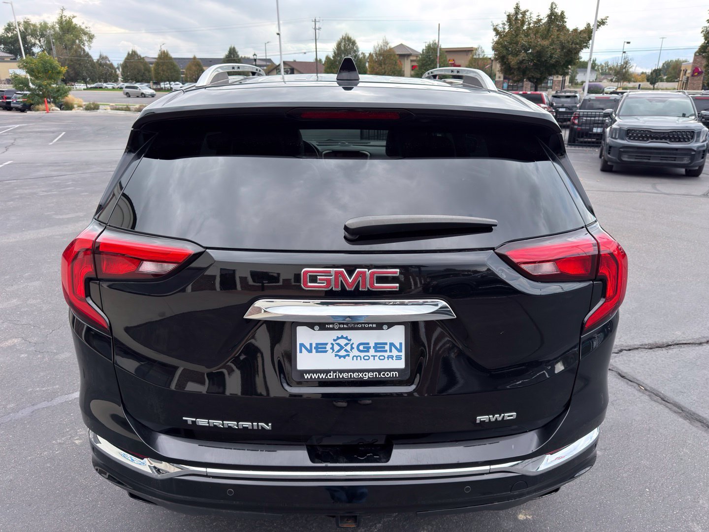 Used 2019 GMC Terrain Denali w/ LPO, 'HIT The Road' Package AWD/4WD image 33