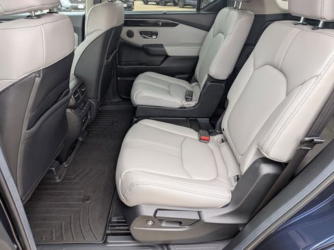 Certified 2025 Honda Pilot EX-L image 24