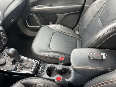 Used 2020 Jeep Compass Limited AWD/4WD image 23