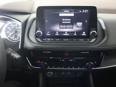 Used 2021 Nissan Rogue SL AWD/4WD image 12
