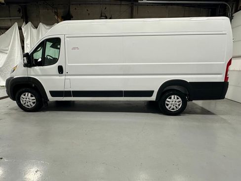 Used 2022 RAM ProMaster 3500 w/ Premium Convenience Group (B) FWD image 4