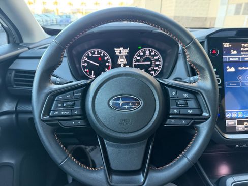 Used 2024 Subaru Crosstrek 2.5i Limited w/ Crosstrek Mirror Package image 9