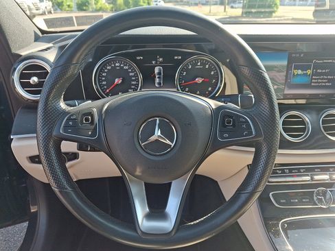 Certified 2017 Mercedes-Benz E 300 4MATIC image 20