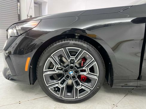 New 2026 BMW 530i xDrive w/ M Sport Package AWD/4WD image 25
