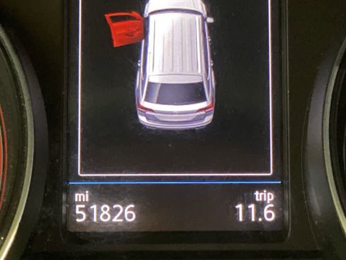 Used 2021 Volkswagen Atlas SE image 18