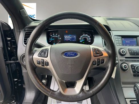 Used 2016 Ford Taurus SEL image 15