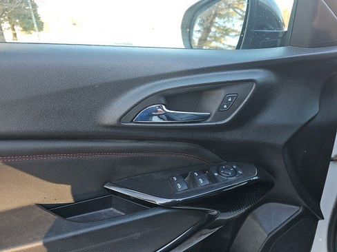 Used 2024 Chevrolet Trax RS w/ Sunroof Package image 20
