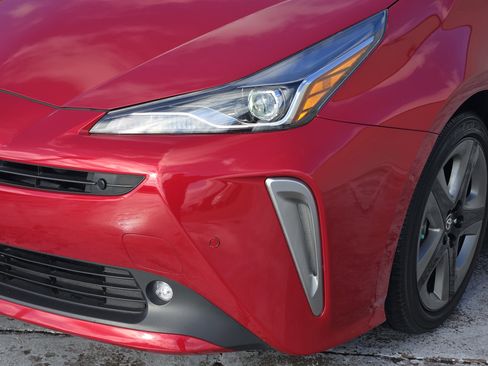 Used 2022 Toyota Prius Limited image 11