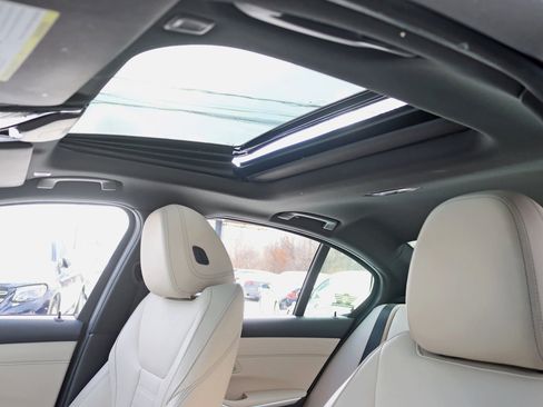 Used 2022 BMW M340i xDrive M340i xDrive Sedan 4D w/ Premium Package image 33