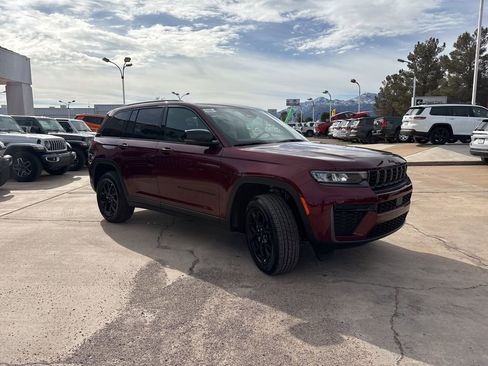 New 2026 Jeep Grand Cherokee Altitude AWD/4WD image 3