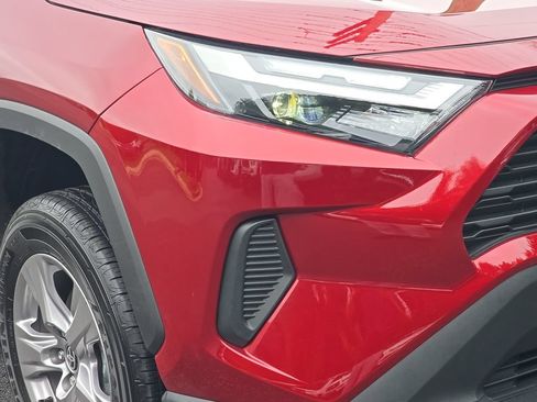 Used 2025 Toyota RAV4 XLE w/ Convenience Package AWD/4WD image 10