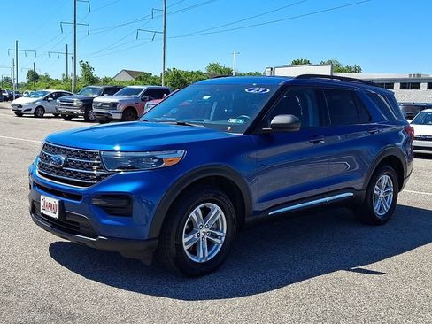 Certified 2023 Ford Explorer XLT AWD/4WD image 3