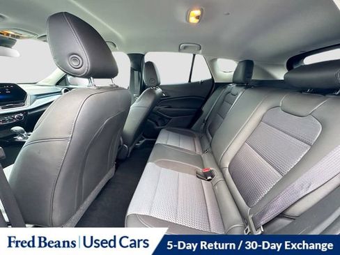 Used 2024 Chevrolet Trax LT w/ Driver Confidence Package FWD image 25