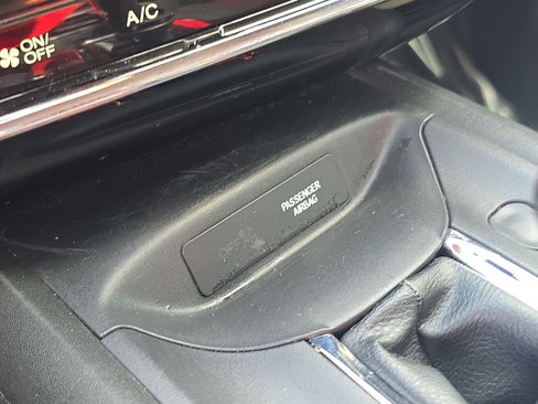 Used 2019 Honda HR-V EX image 30