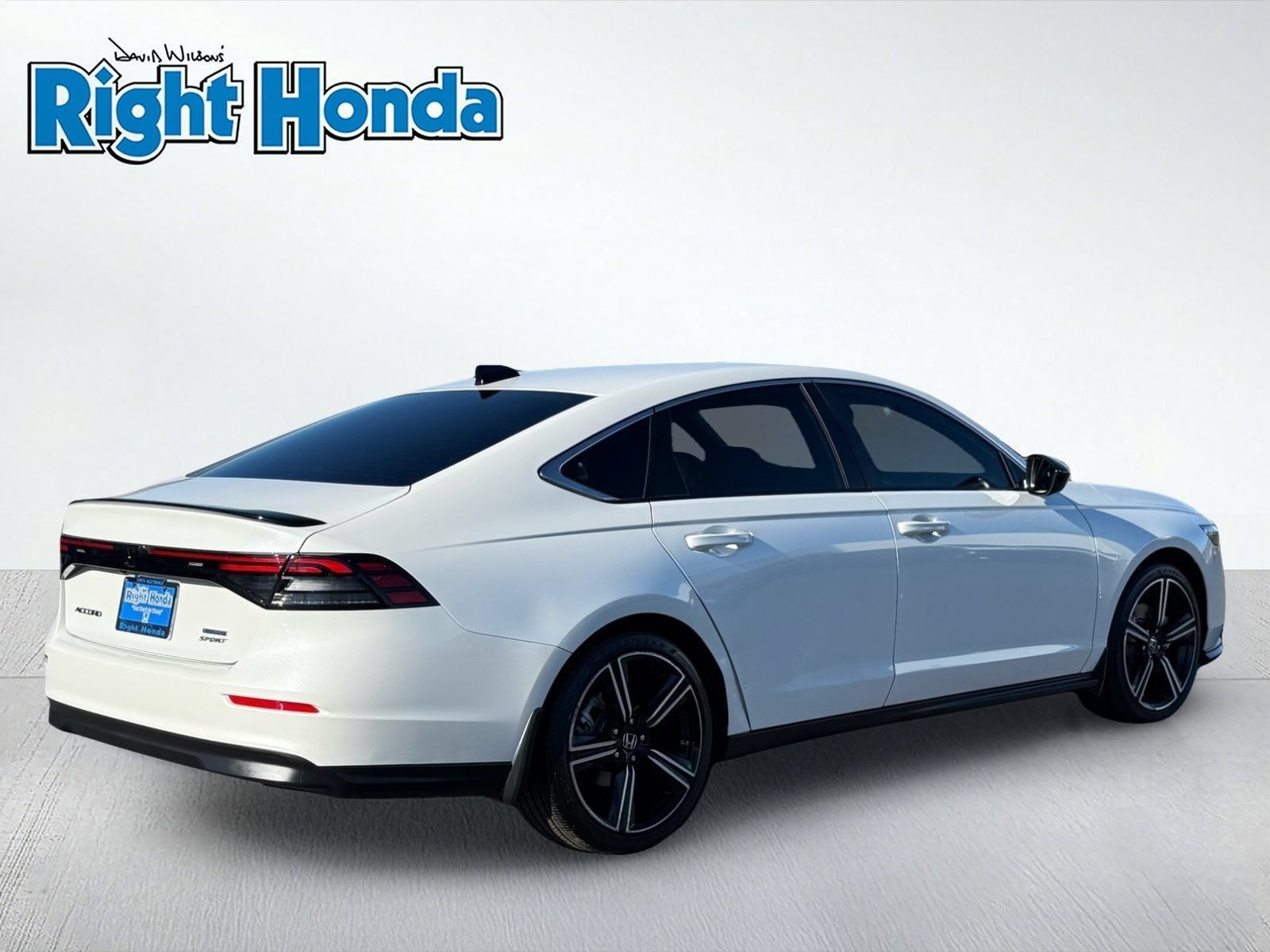 Used 2024 Honda Accord Sport image 8