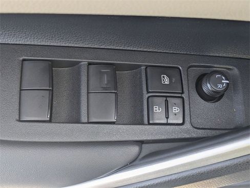 Certified 2026 Toyota Corolla Cross L image 12