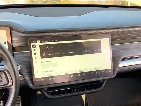 Used 2022 Rivian R1T Adventure image 6