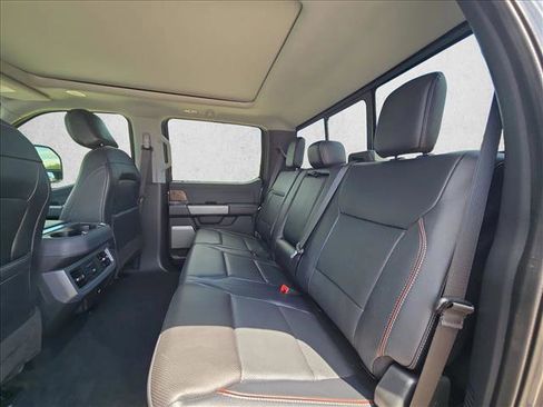 Used 2024 Ford F250 Lariat w/ Lariat Ultimate Package AWD/4WD image 19