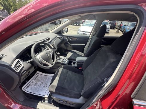 Used 2016 Nissan Rogue SV w/ SV Premium Package AWD/4WD image 23