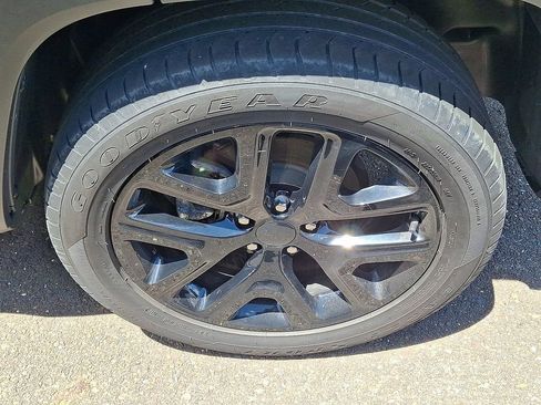 Used 2022 Jeep Renegade Altitude w/ Convenience Group AWD/4WD image 7