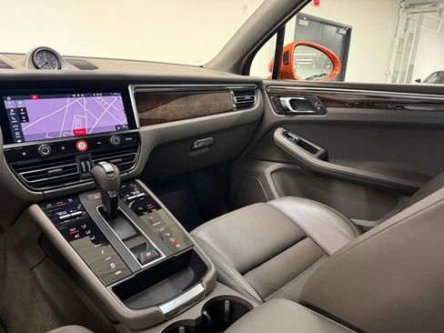 Certified 2023 Porsche Macan S AWD/4WD image 15