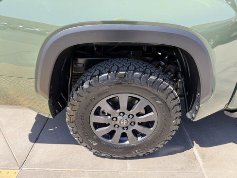 Used 2022 Toyota Tundra SR5 w/ Convenience Package RWD image 15