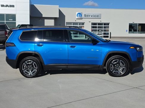 New 2026 Jeep Cherokee Limited image 4